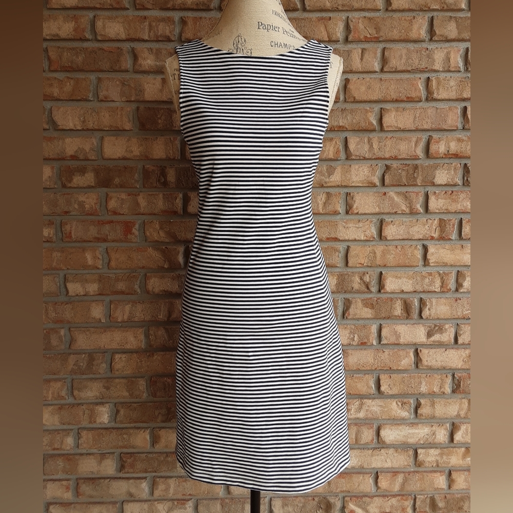 Theory Mivrill Sleeveless Nautical Striped Dress. - Picture 2 of 9